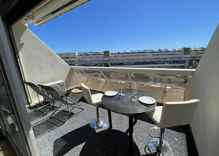 4 Personnes Cap D'agde Naturisme Cn060-e30 Agde