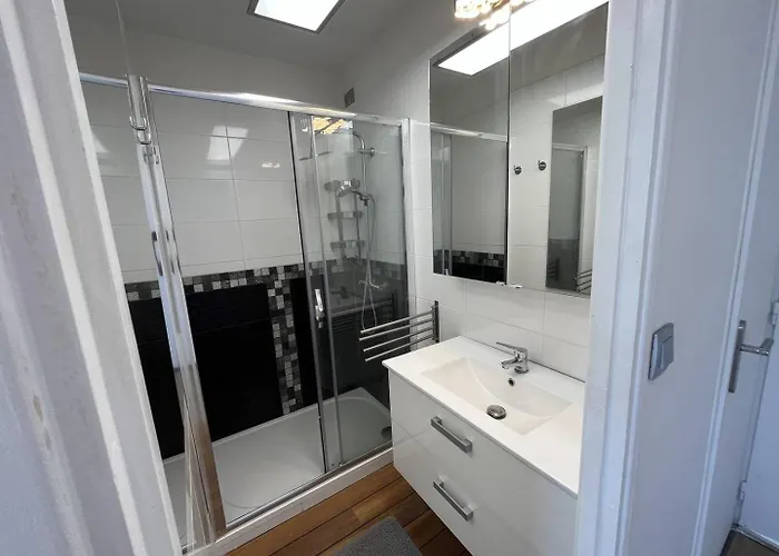 4 Personnes Cap D'agde Naturisme Cn060-e30 * Agde